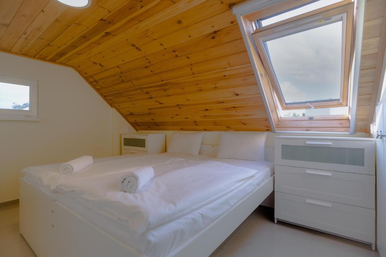 Galerius Pihenohaz By Bltn Siofok Apartment Bagian luar foto